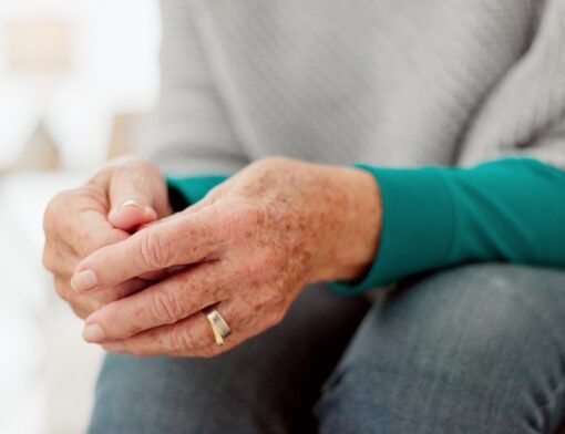 Parkinson ou tremor essencial? Saiba como identificar as diferenças