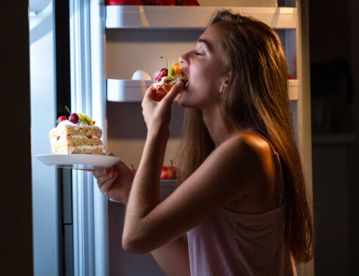 Beliscar comida pode afetar a sua saúde