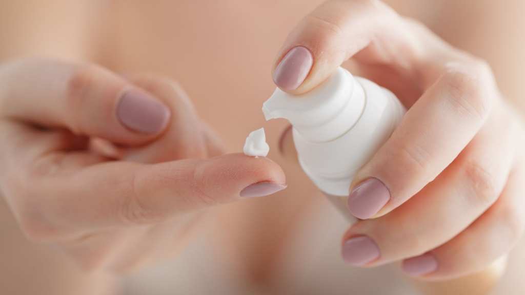 Produtos caros não garantem melhores resultados. Muitas vezes, opções acessíveis oferecem benefícios semelhantes, dependendo dos ingredientes utilizados.